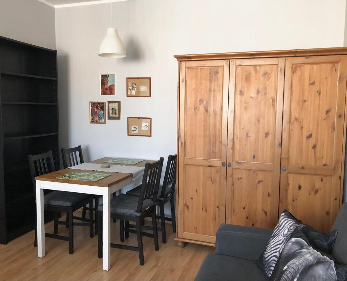 Apartament Family Wroclaw Z Klimatyzacja Parkingアパートメント エクステリア 写真