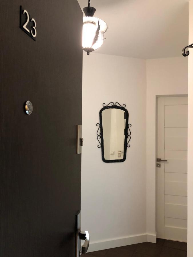 Apartament Family Wroclaw Z Klimatyzacja Parkingアパートメント エクステリア 写真